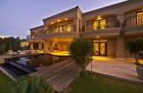 A Lodge On The Lake: A Lodge on the Lake in Wilderness A Lodge On The Lake: A Lodge on the Lake in Wilderness