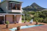 Mountain Views Guest House: Mountain Views pool area Mountain Views Guest House: Mountain Views pool area