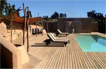 Hog Hollow Country Lodge: Accommodation Oudtshoorn Garden Route South Africa