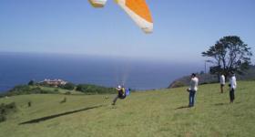 Paraglider at Wilderness (Photo:Amanda van der Merwe) Paraglider at Wilderness (Photo:Amanda van der Merwe)